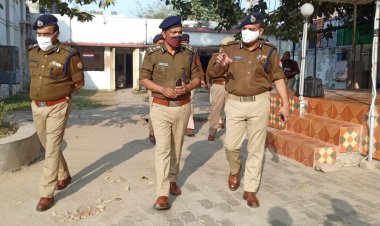 ADG IG SSP ने प्रयागराज पुलिस ऑफिस का निरीक्षण कर सुरक्षा  की लिए जानकारी