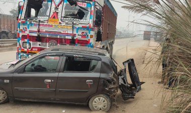 तेज रफ़्तार ट्रक ने कार को मारी टक्कर, 400 मीटर घसीटते ले गया ट्रक