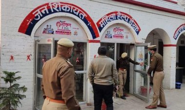 एडीजी प्रेम प्रकाश द्वारा थाना घूरपुर का आकस्मिक निरीक्षण