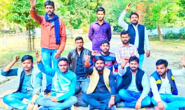 छात्रसंघ के सिवा कुछ भी मंजूर नहीं छात्रों ने आंदोलन तेज करने की चेतावनी