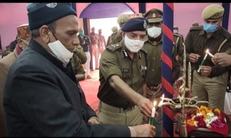 "माघ मेला पुलिस लाइन" प्रयागराज के मानसरोवर सभागार में "पुलिस प्रशिक्षण शिविर 2020-21" का शुभारंभ