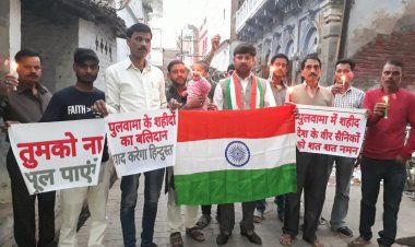 कांग्रेसियों ने पुलवामा शहीदों को किया याद