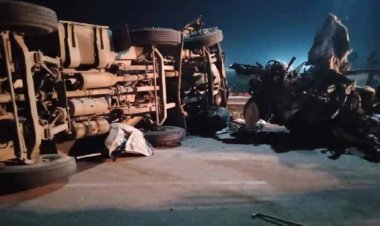 मथुरा: टैंकर और इनोवा की टक्कर में 7 लोगों की मौके पर मौत