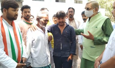 झूंसी में कांग्रेस नेता अकरम की हत्या पर योगी सरकार पर बरसे प्रमोद तिवारी