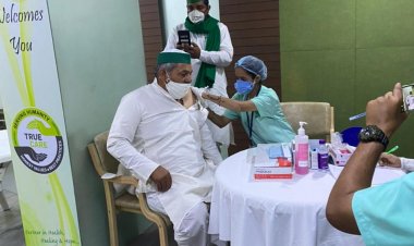 राकेश टिकैत ने कोरोना का टीका लगवाया