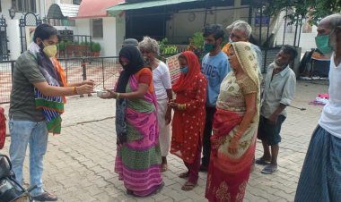 युवा कांग्रेस ने पूर्व प्रधानमंत्री राजीव गांधी की पुण्यतिथि को सेवा दिवस के रुप में मनाया