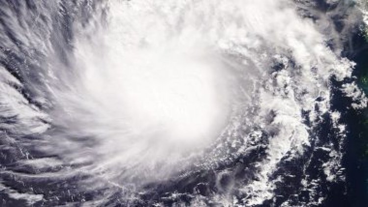 गुजरात में Cyclone Tauktae ने मचाई तबाही, 3 की मौत