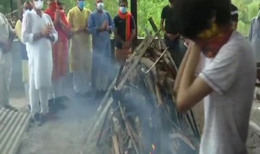 शोक में डूबा जम्मू-कश्मीर, राकेश पंडिता का हुआ अंतिम संस्कार