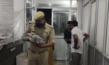 प्रयागराज पुलिस का मानवीय चेहरा, सड़क पर दर्द से तड़प रही महिला  को अस्पताल पहुंचा
