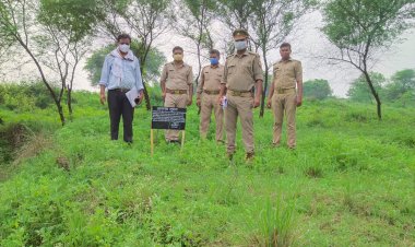 माफिया अतीक के एक और करीबी की पचास लाख की सम्पत्ति कुर्क