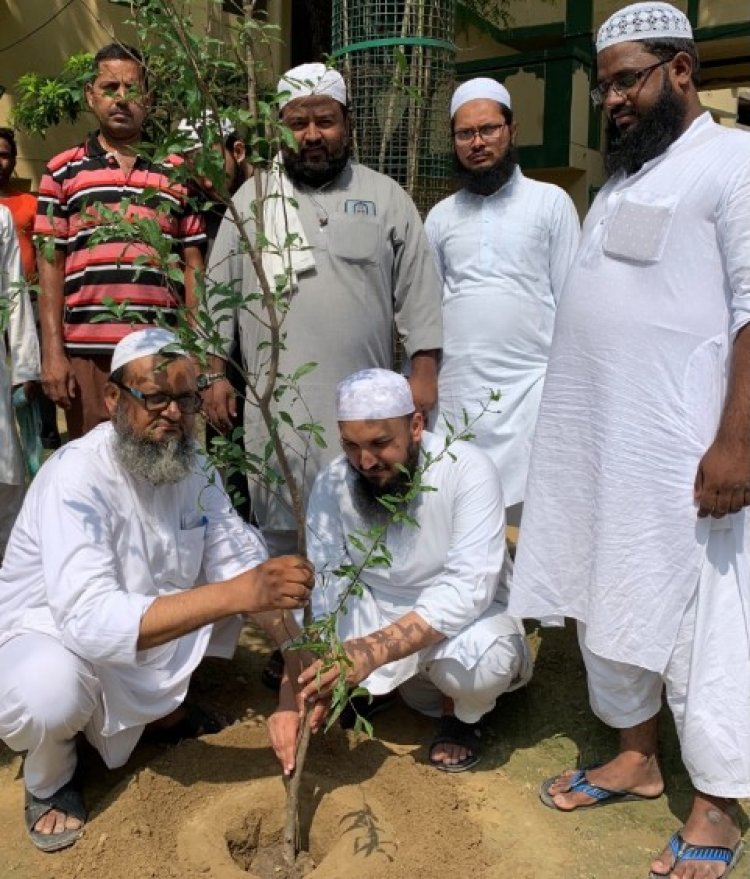 प्रत्येक व्यक्ति 10 पौधरोपण कर पर्यावरण को बचाने में बने सहभागी : मौलाना अब्दुल्ला कासमी