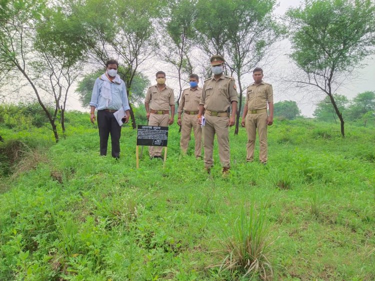 माफिया अतीक के एक और करीबी की पचास लाख की सम्पत्ति कुर्क