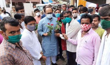 प्रयागराज: गांव के विकास की सीढ़ी है जिला पंचायत - सिद्धार्थनाथ सिंह