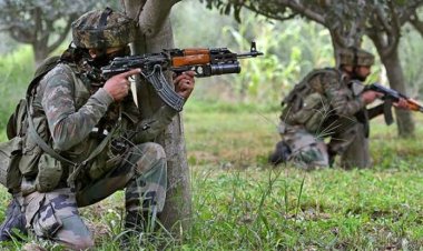 कुलगाम मुठभेड़ में आतंकी को मार गिराया