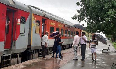 लखनऊ से नई दिल्ली के बीच 7 अगस्त से चलेगी तेजस एक्सप्रेस, बुकिंग के लिए नई स्कीम लांच