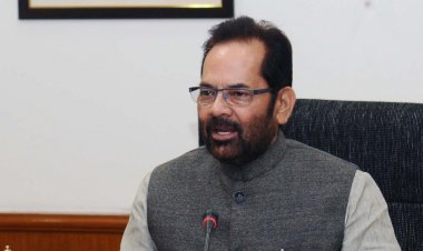 एक अगस्त को 'मुस्लिम महिला अधिकार दिवस' के रूप मनाएगा अल्पसंख्यक कार्य मंत्रालय- नकवी