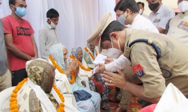 प्रतापगढ़ में आजादी का अमृत महोत्सव के अवसर पर शहीदों के परिजनों का हुआ सम्मान