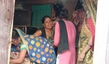 डेढ़ साल की बच्ची का बेल्ट से गला घोटकर मां ने फांसी लगाई