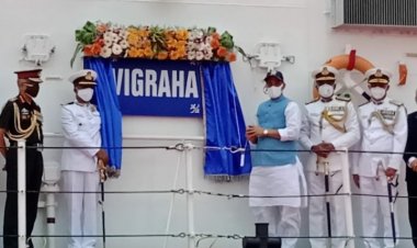 रक्षा मंत्री ने स्वदेश निर्मित भारतीय तटरक्षक पोत 'विग्रह' राष्ट्र को सौंपा