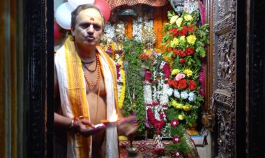 बाबा विश्वनाथ की नगरी कान्हा के प्रेम में आकंठ डूबी,जन्मोत्सव की तैयारी