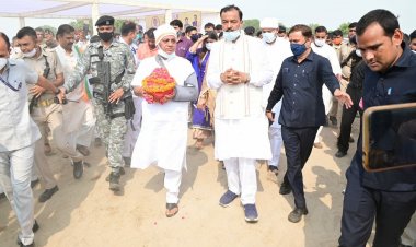 पूर्व मुख्यमंत्री कल्याण सिंह का अस्थि संगम में विसर्जित