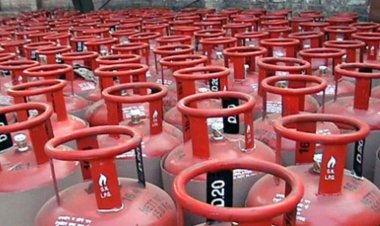 कमर्शियल एलपीजी सिलेंडर की कीमत में 43.5 रुपये का इजाफा