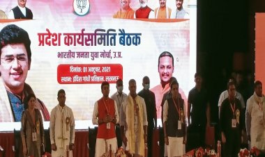 अखिलेश सरकार में 'भाईजान का साथ, मियां का विश्वास और अपना था विकास' : तेजस्वी सूर्या