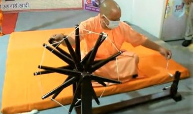 मुख्यमंत्री ने चरखा चलाकर खादी महोत्सव 2021 का किया उदघाटन