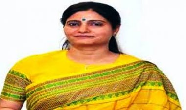 अमर्यादित भाषा के लिए तत्काल क्षमा मांगें पार्टी सांसद - अनुप्रिया पटेल