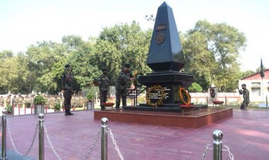 रेड ईगल डिवीजन में 75वें इन्फैंट्री डे पर शहीदों को श्रद्धांजलि