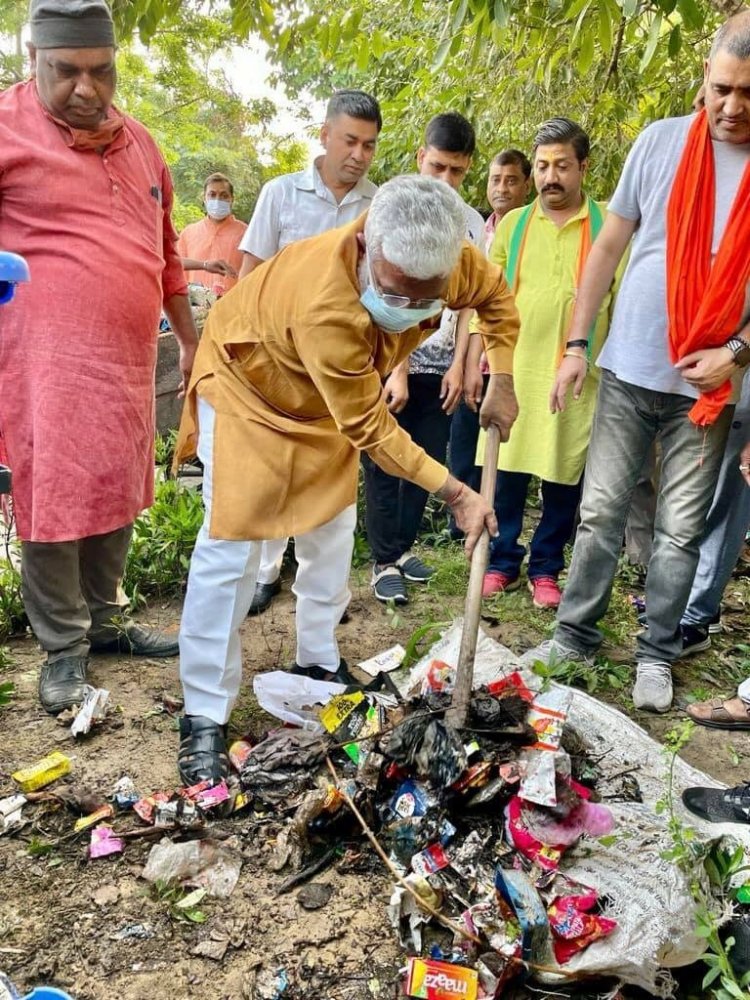 भाजपा ने गांधी जयंती पर दिया स्वच्छता का संदेश