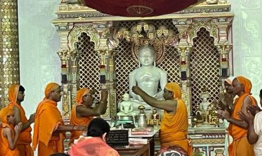 श्रद्धा से मनाया गया महावीर स्वामी का मोक्ष कल्याणक उत्सव