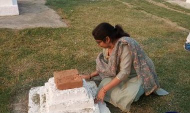 'नहाए -खाए' से आरंभ हो गया छठ व्रत, व्रती महिलाओें ने छठ पूजन वेदी पर किया रंग-रोगन