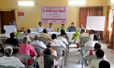 फतेहपुर: माइक्रो स्प्रिंकलर एवं सेमी परमानेंट पद्धति से सिंचाई करने से किसानों की बढ़ेगी आय-जिला उद्यान अधिकारी