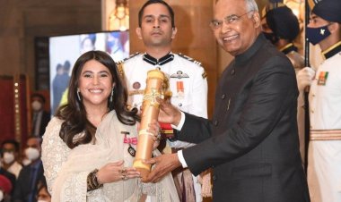 एकता कपूर ने मां शोभा कपूर और पिता जितेंद्र को समर्पित किया पद्मश्री सम्मान