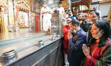 मुख्यमंत्री केजरीवाल ने सालासर बालाजी की पूजा अर्चना की