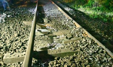 बंद के दौरान लातेहार में माओवादियों ने उड़ाया रेलवे ट्रैक