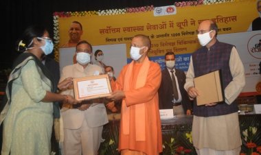 मुख्यमंत्री योगी ने 310 विशेषज्ञ चिकित्सकों को दिए नियुक्ति पत्र, बोले 'मेडिकल हब बन रहा है हमारा उत्तर प्रदेश'