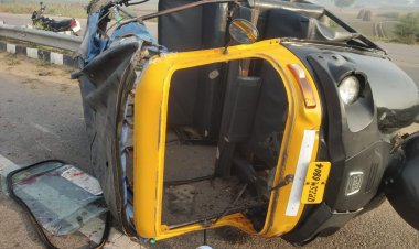 अनियंत्रित टेंपो पलटने से 9 लोग घायल