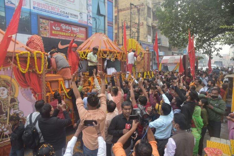 कनाडा से आई देवी अन्नपूर्णा की मूर्ति काशी पहुंची, नगर भ्रमण में भव्य स्वागत