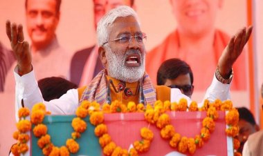 सपा प्रमुख अखिलेश यादव कुछ नामों से हिन्दुओं को डराना चाहते हैं : स्वतंत्रदेव सिंह