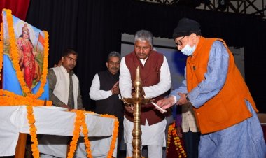 भारत का संविधान हमारा नहीं, इसका पुनरावलोकन होना जरूरी :अच्युतानंद मिश्र