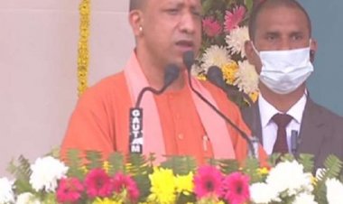 सपा आतंकवादियों की पैरवी कर दर्ज मुकदमों को वापस ले सकती है, विकास नहीं कर सकती : योगी आदित्यनाथ