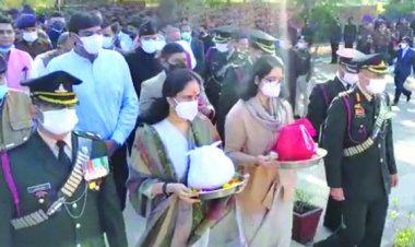 उत्तराखंड: सीडीएस जनरल बिपिन रावत और उनकी पत्नी की अस्थियां हरिद्वार गंगा में विसर्जित