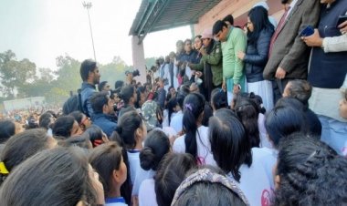 कांग्रेस की मैराथन में जमकर हंगामा, लगे चीटर-चीटर के नारे