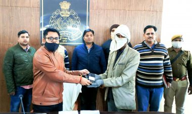 पुलिस को मिली सफलता, पांच लाख कीमत के 38 मोबाइल फोन किया बरामद