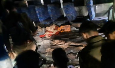 मऊ : दो बसों की भिड़न्त में सिपाही समेत चार की मौत, दस घायल