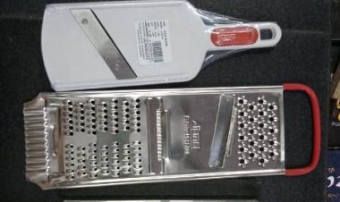 घरों में होली की तैयारी शुरु, पापड़ और चिप्स बनाने में जुटी महिलाएं