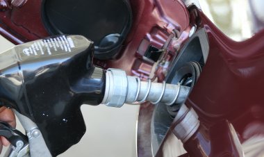 10 दिन में नौवीं बार बढ़ी पेट्रोल-डीजल की कीमत