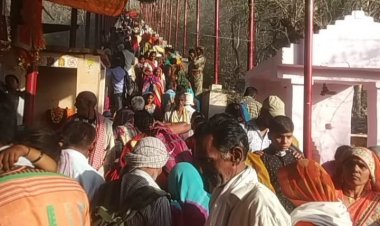 गंगा तट से लेकर मां विंध्यवासिनी के आंगन तक आस्था का संगम